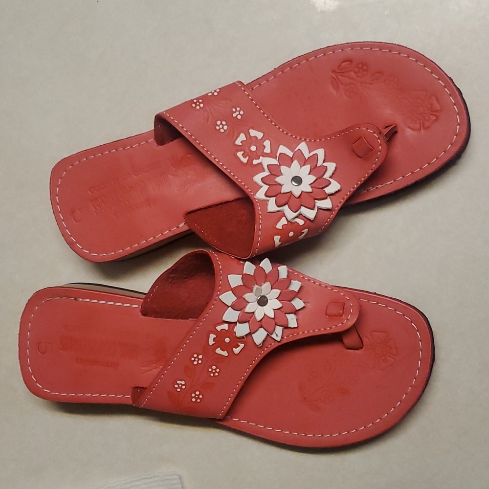 Mexican Artesanias beautiful Boho chic sandals Mexican size 5 US 7
